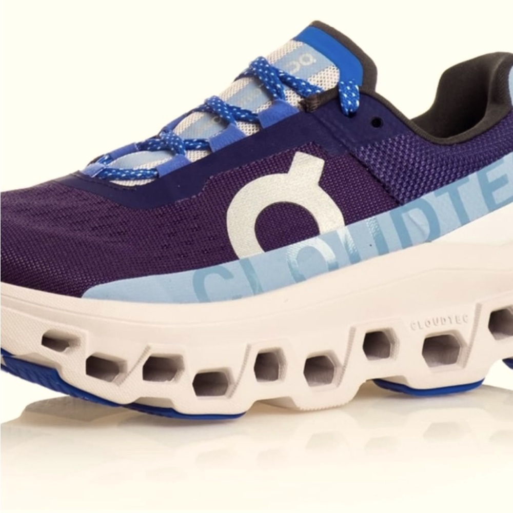 On Cloudmonster women’s running shoe size 8.5